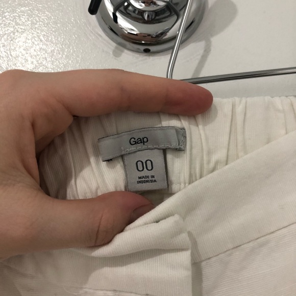 Gap White Shorts with Pockets Size 00 - Picture 7 of 8